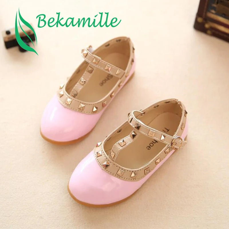 Bekamille 2021 New Girls Sandals Kids Leather Shoes Children Rivets Leisure Sneakers Hot Girls Princess Dance Shoes