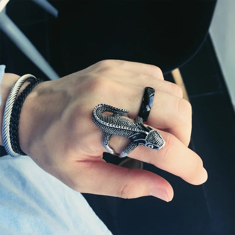 2Pcs/Set Mens Punk Ring Stainless Steel Lizard Crocodile Personality Hip Hop Street Fashion Jewelry Size 8-11