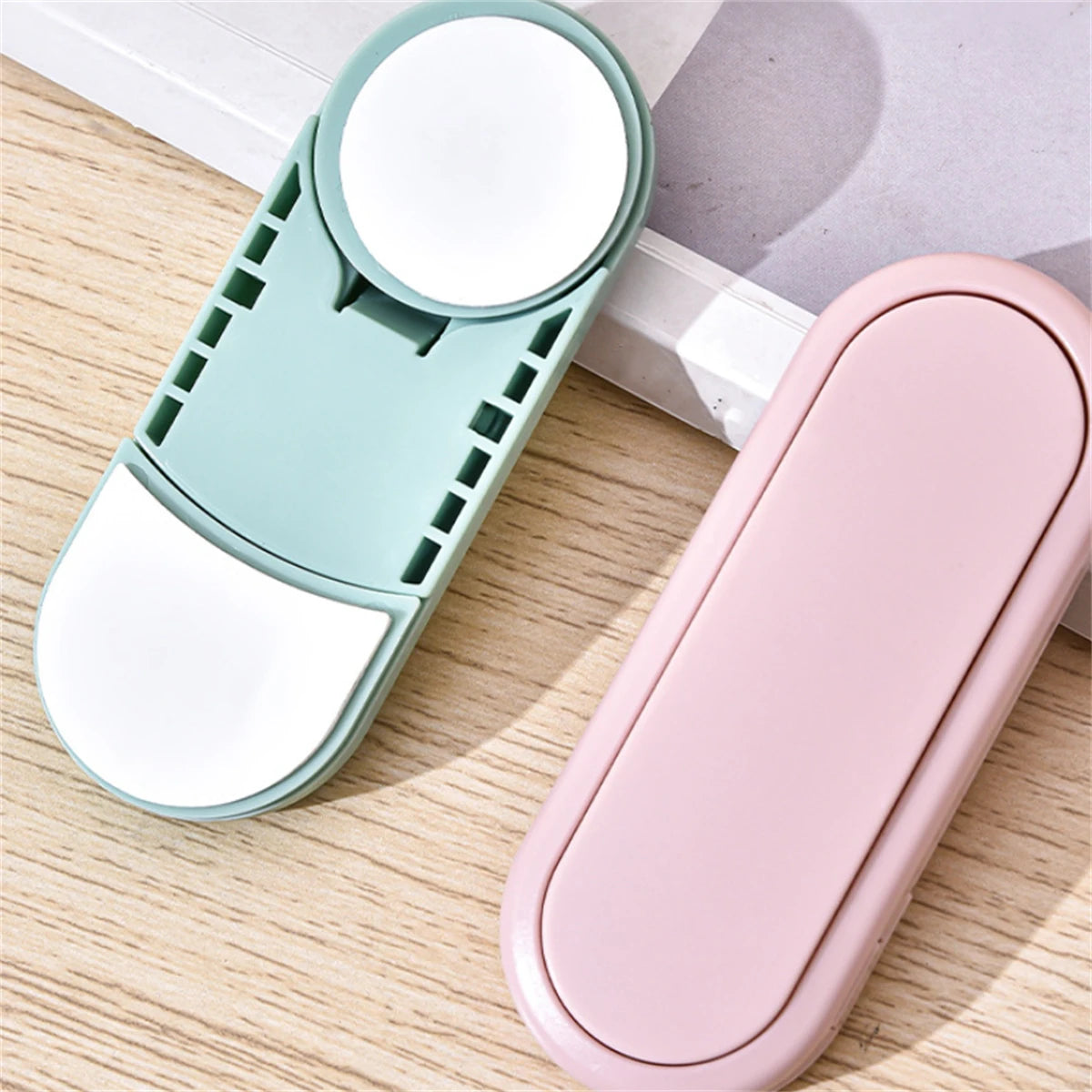 3-pack children's drawer safety latch; Cabinet door protection baby anti pinch hand invisible lock; Opposite door wardrobe lock