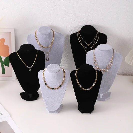 Velvet Portrait Necklace Display Pendant Organizer Jewelry Display Stand Jewelry Mannequin Bust Necklace Pendant Window Display